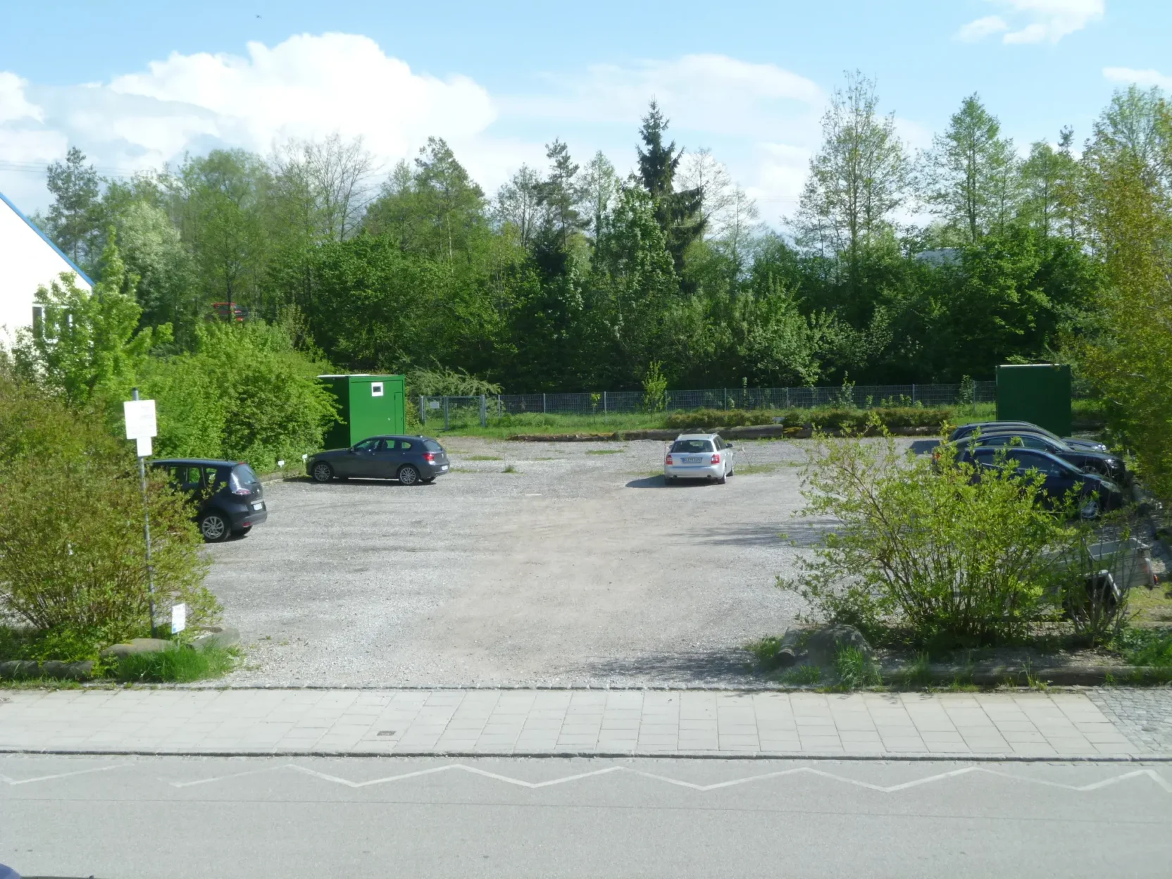 Parkplatz am BüroCenter Wolfratshausen im Gewerbepark „An der Loisach“